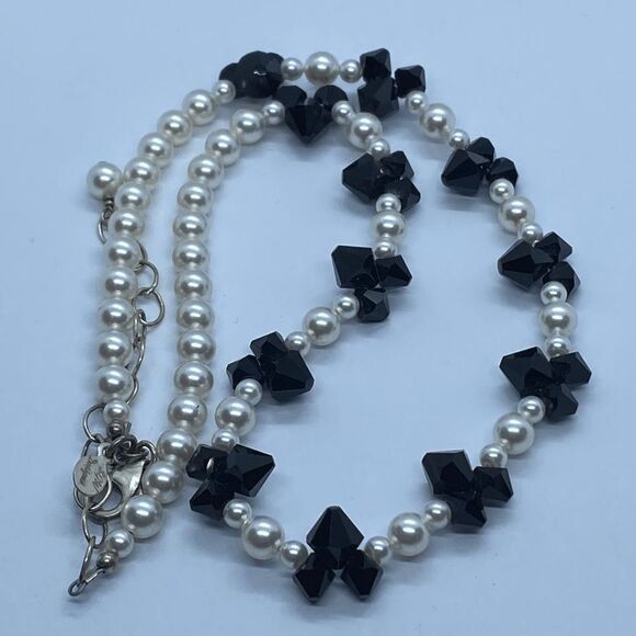 Elegant 18" SGW Designs 925 Sterling Silver, Faux Pearl & Glass Bead Necklace - Picture 7 of 8